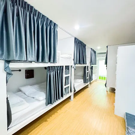 Diff Hostel