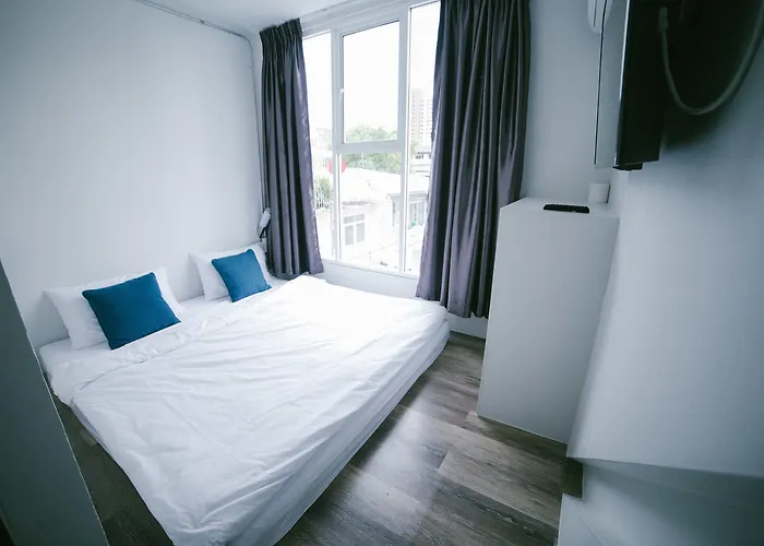 Hostal Diff