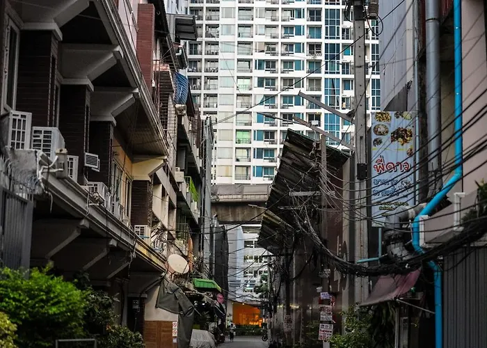 Diff Hostal Bangkok