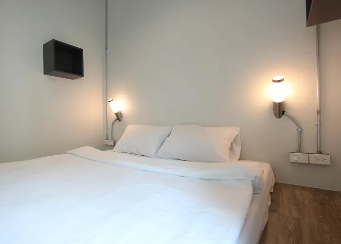 Diff Hostal
