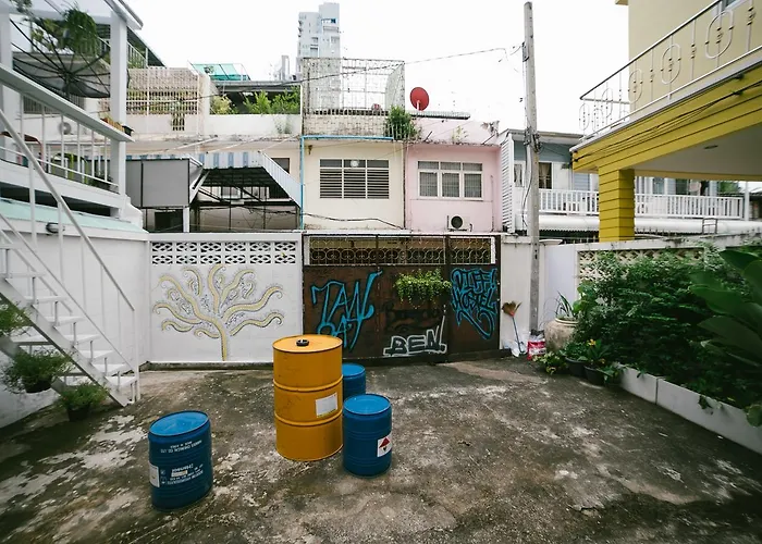 Diff Hostal Bangkok